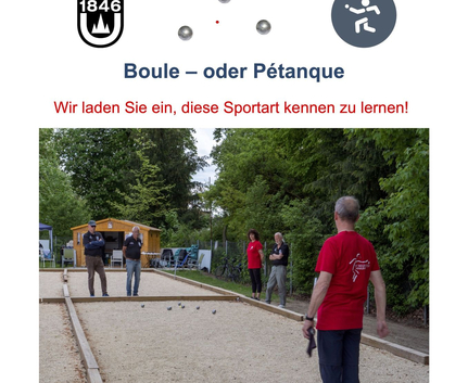 Boule-Spieler vor Schrift Tag der „offenen Tür“ am 12. Mai 2024