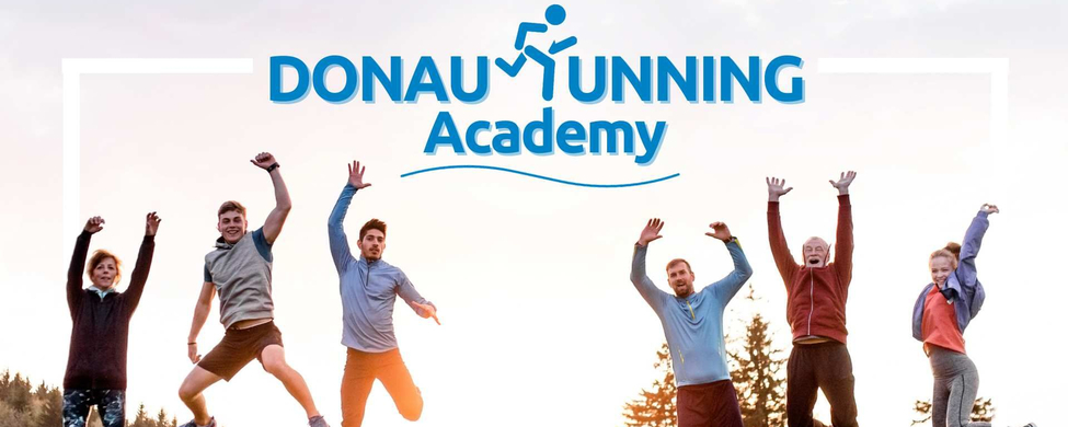 DONAURUNNING Academy Schriftzug über sechs springenden Personen